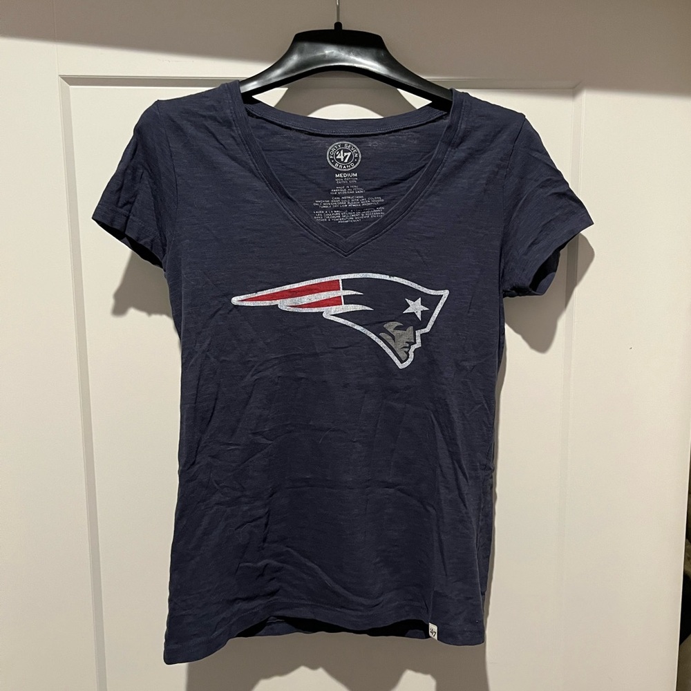women’s patriots v-neck